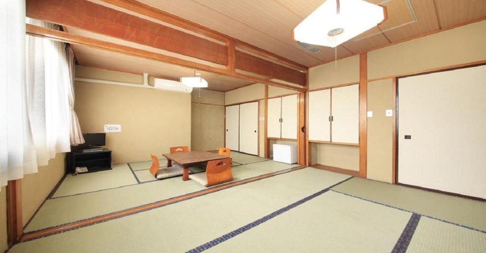 Others 4, Yu-topia / Vacation STAY 8765, Kai