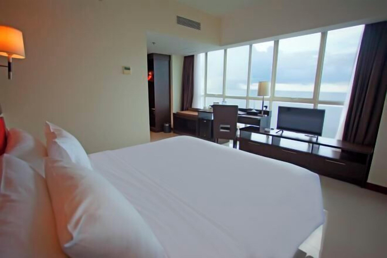Bedroom 12