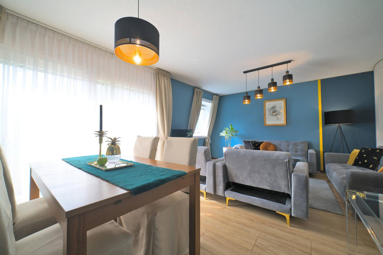 Dining Room 6