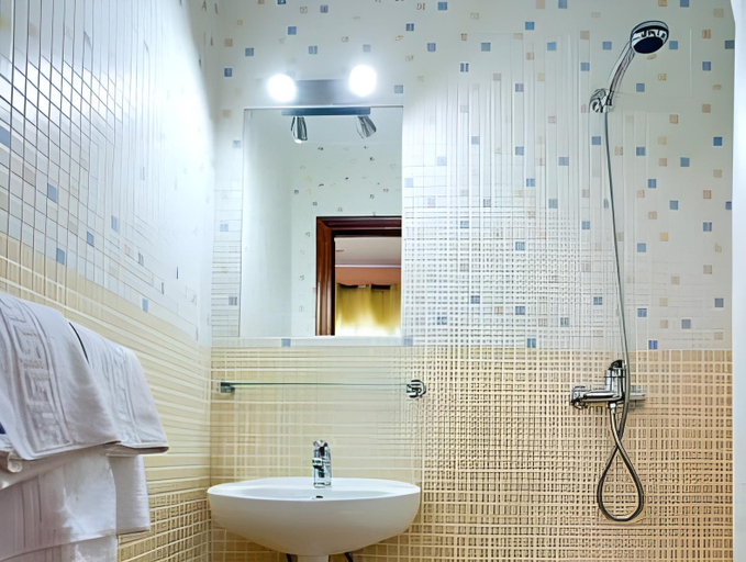 Bathroom 3, Pension Rocamar, Granada