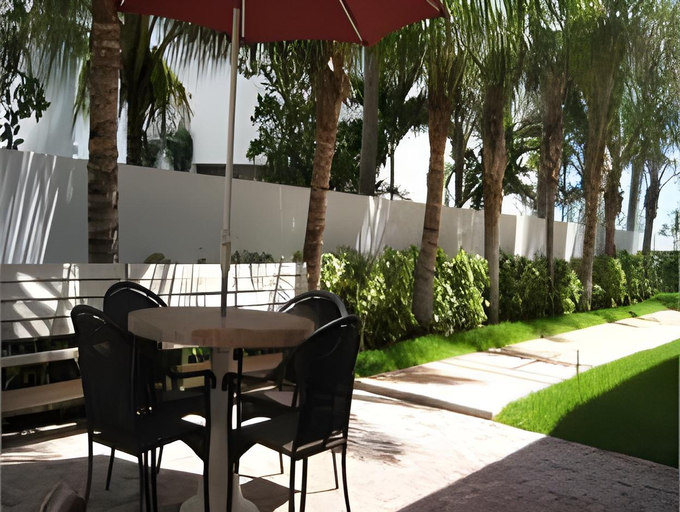 Others 3, Surf Side Resort, Broward
