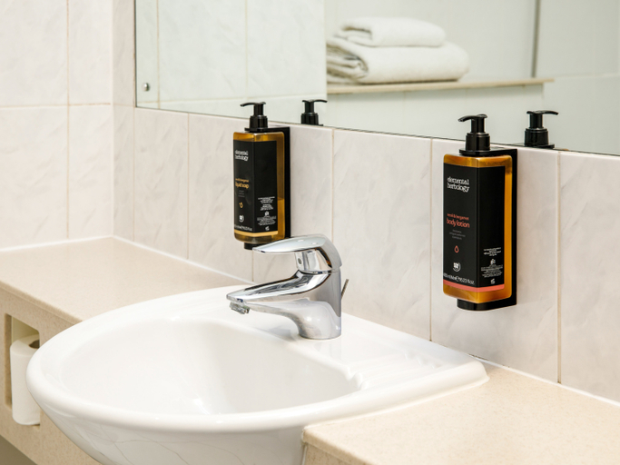 Bathroom 3, The Harlow Hotel By Accor, Essex