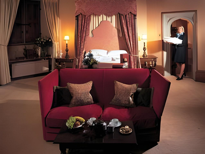 Bedroom 2, Thornbury Castle, Relais & Châteaux, South Gloucestershire