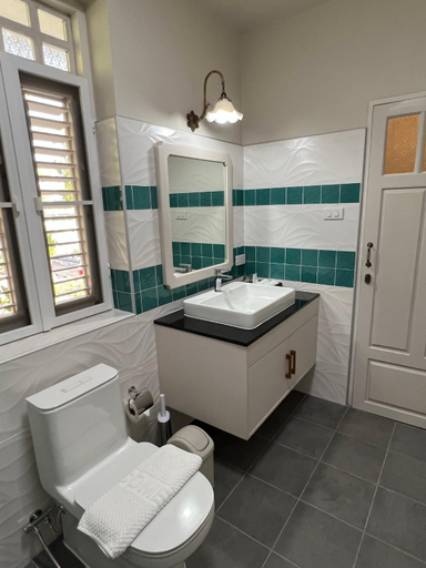 Bathroom 2, Home of Dusita, Muang Lamphun