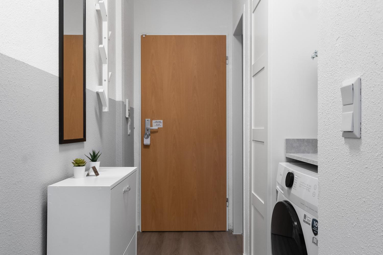 Others 3, Messe, Monteure, Budget - Einfache komfortable 2 Personen Wohnung (22qm) mit Vollausstattung (WLAN 2, Duisburg