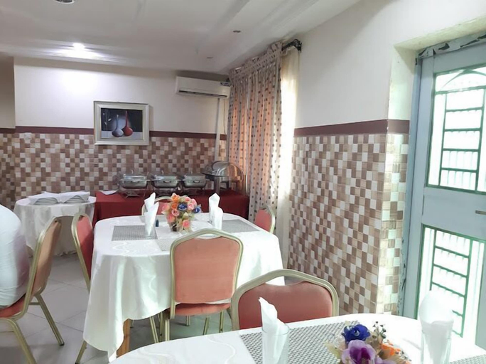 Food & Drinks 5, Mucenty Hotels, Irepodun