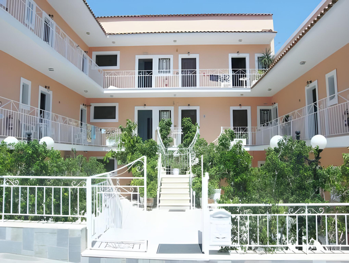 Others 4, Byron Hotel, Ionian Islands