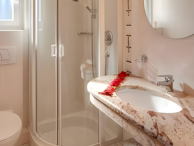 Bathroom 4, Hotel Theiner, Bolzano