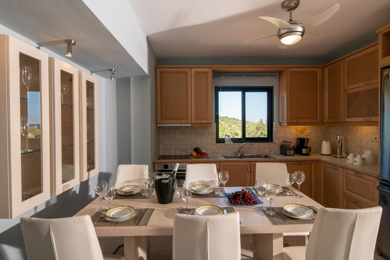 5, Villa Tropicana, Crete