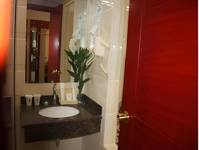 Bathroom 3, GreenTree Inn Jinan Quancheng Hotel, Jinan