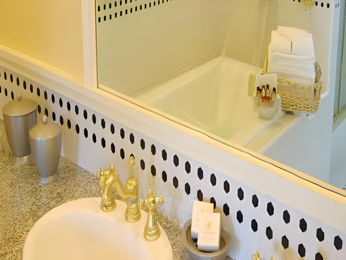 Bathroom 4, Gosby House Inn, A Four Sisters Inn, Monterey