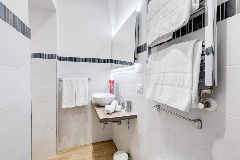 Others 3, Vatican Prestige Apt by Premium Suites Collection, Roma
