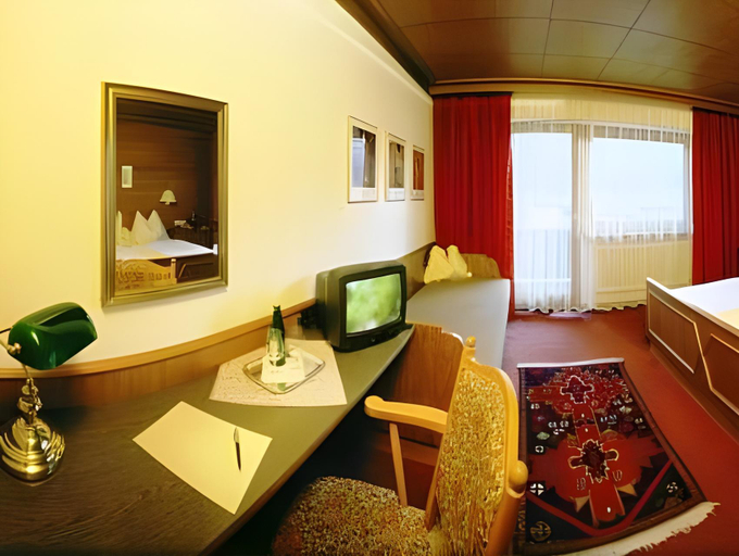 Others 5, Hotel-Pension Strolz, Schwaz