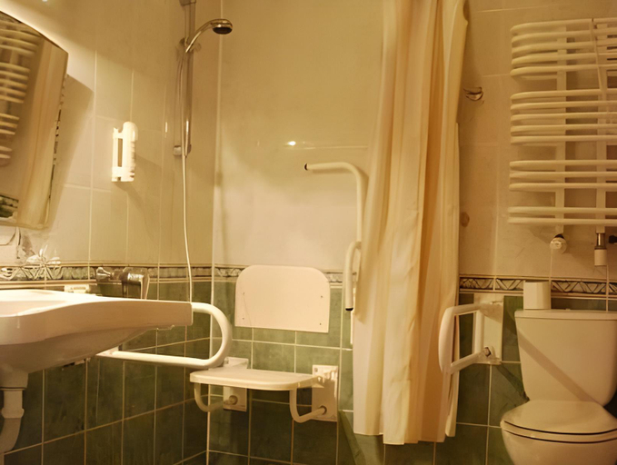 Bathroom 2, Motel Petro, Sulęcin