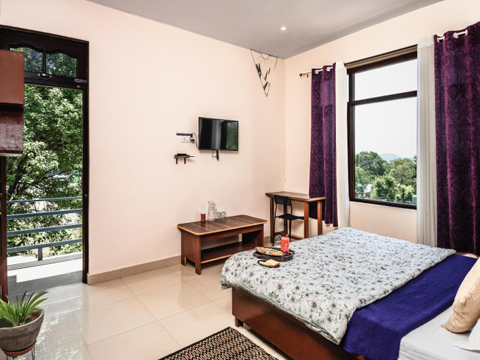 Bedroom, The Bunker Bir, Kangra