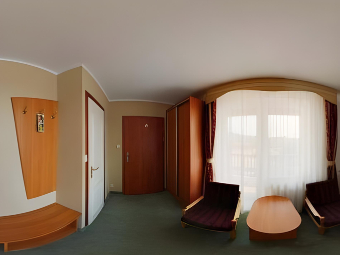 Others 4, Hotelik Zelwagi, Mrągowo