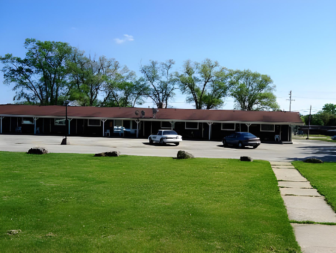 Others 2, Spinning Wheel Motel, Sauk