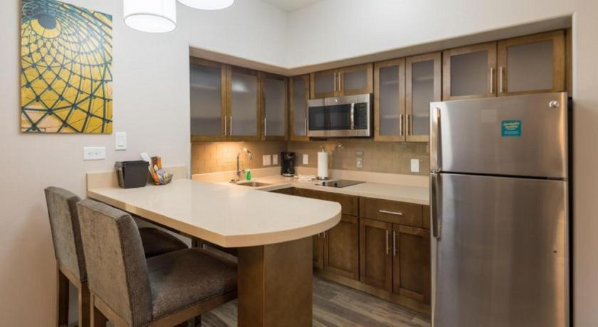 Dining Room 9