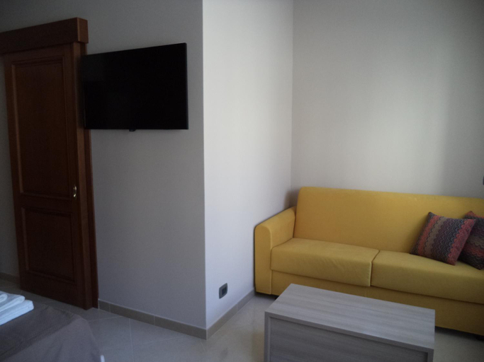 Others 4, B&B SALento, Lecce