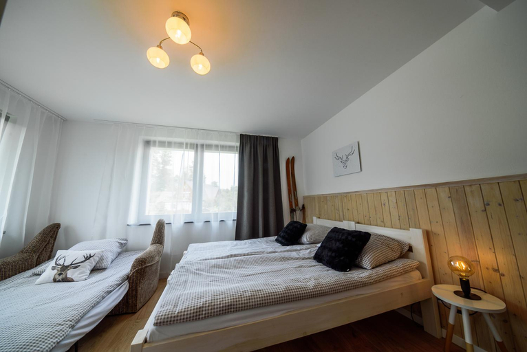 Others 5, CZARNY JELEN, Jelenia Góra