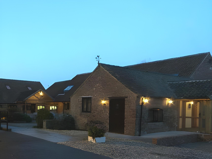 Exterior & Views 1, Hall Farm Hotel And Restaurant, Lincolnshire