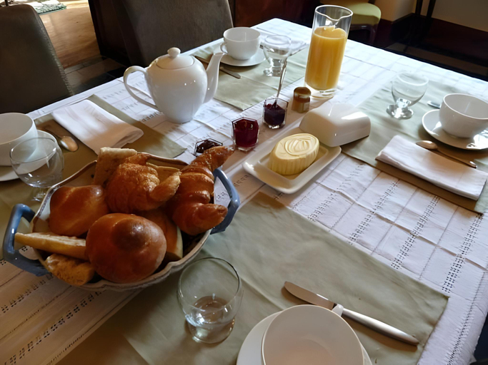 Food & Drinks 5, Chateau de Clusors, Allier