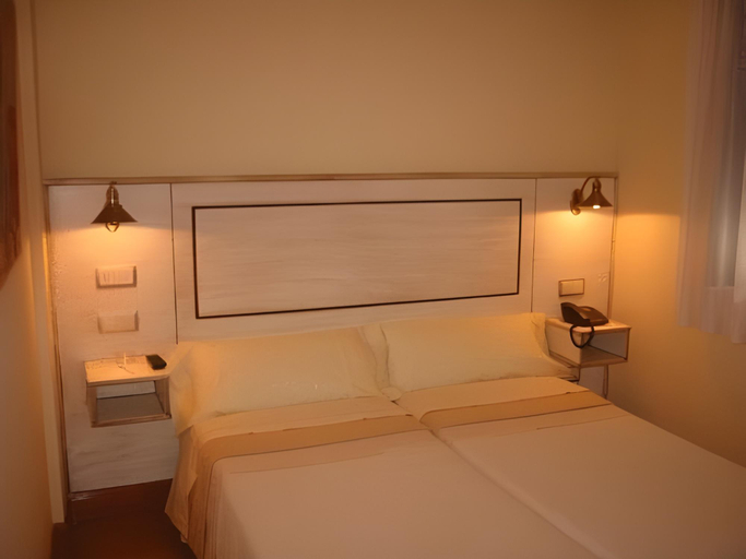 Bedroom 3, Hotel Castillo de Javier, Navarra