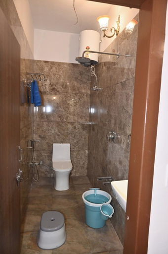 Bathroom 3, Ardas Villa Bikaner, Bikaner