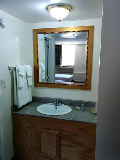 Bathroom 5, Rodeway Inn St. Joseph, Berrien