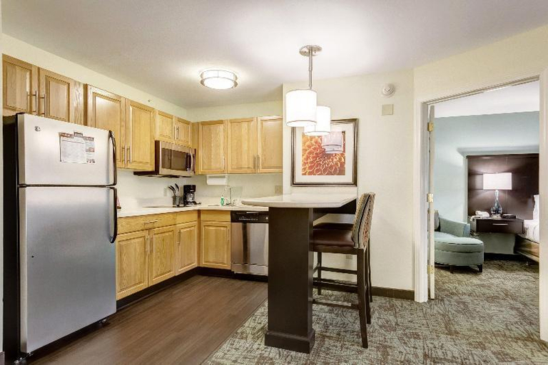 Dining Room 27