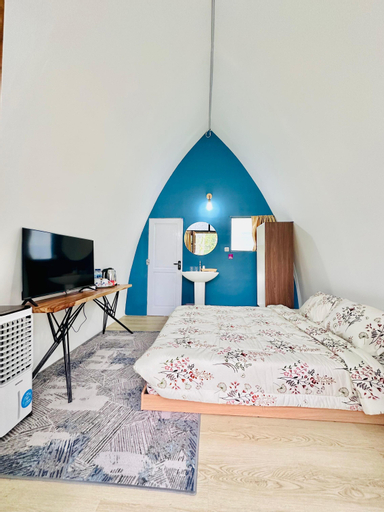 Bedroom 8