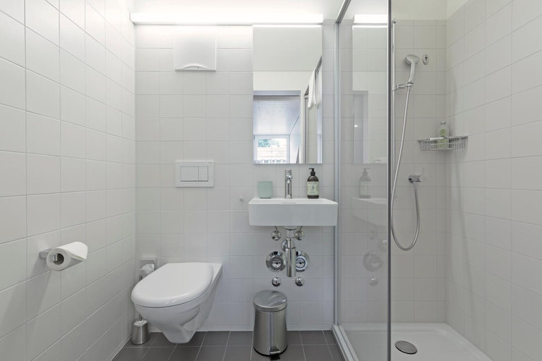 Bathroom 2, Dom Studios, Sankt Gallen