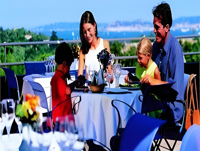 Food & Drinks 3, Residence Pierre & Vacances Les Restanques du Golfe de Saint-Tropez, Var