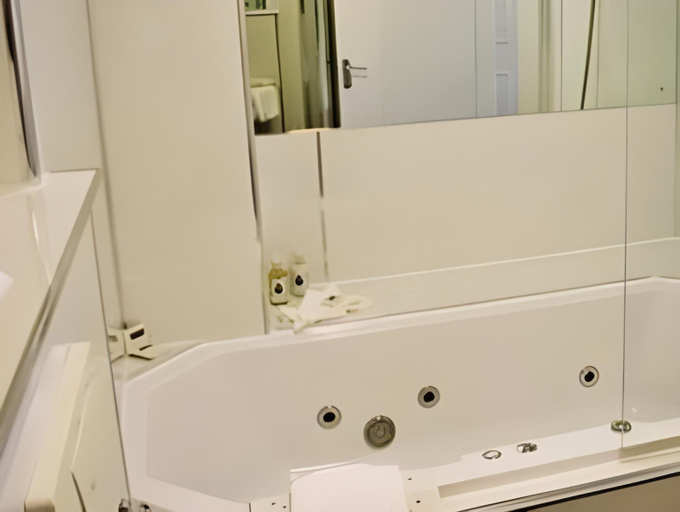 Bathroom 5, Battlesteads, Northumberland