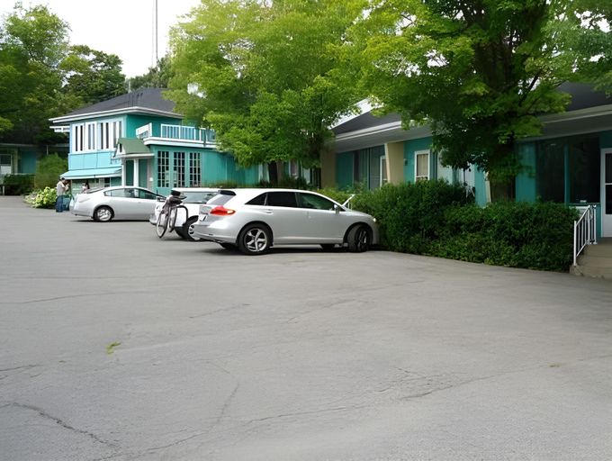 Others 3, Motel Le Voyageur, La Rivière-du-Nord