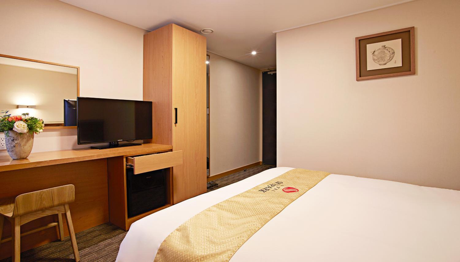 Bedroom 10