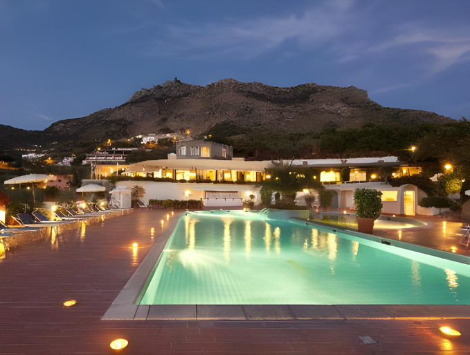 Sport & Beauty 2, Paradiso Terme Resort & SPA con 5 piscine termali, Napoli