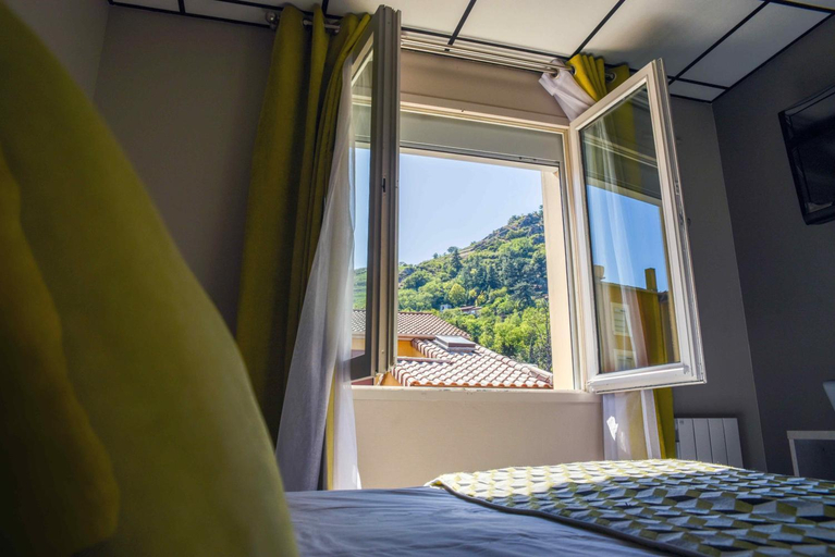 Bedroom, Logis Hotel Restaurant Azalees, Ardèche