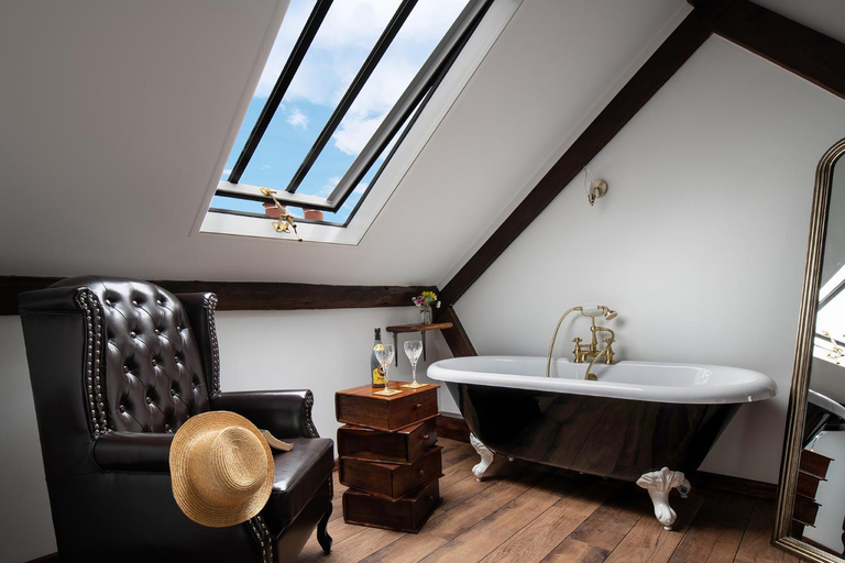 Bathroom 3, Gwynfryn, Conwy