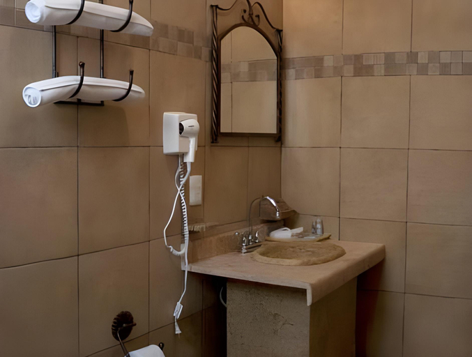 Bathroom 3, Parador Margarita, San Cristóbal de las Casas