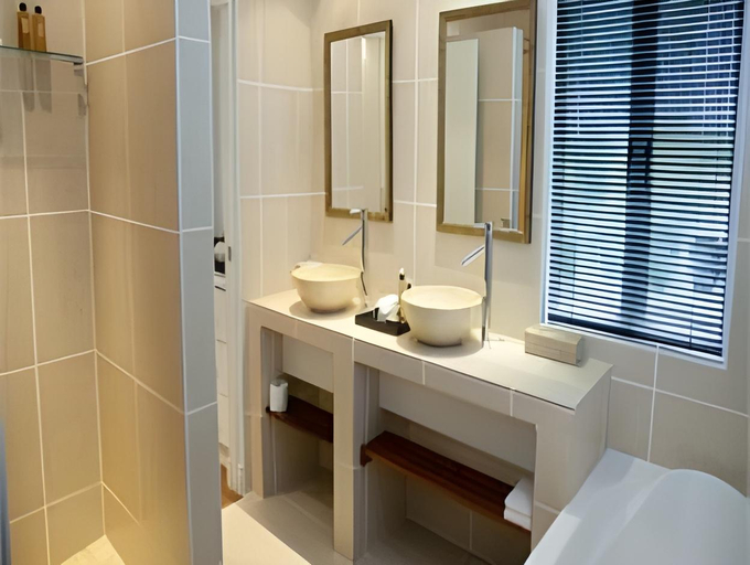 Bathroom 4, Pictures Guest House Boutique Hotel, Eden