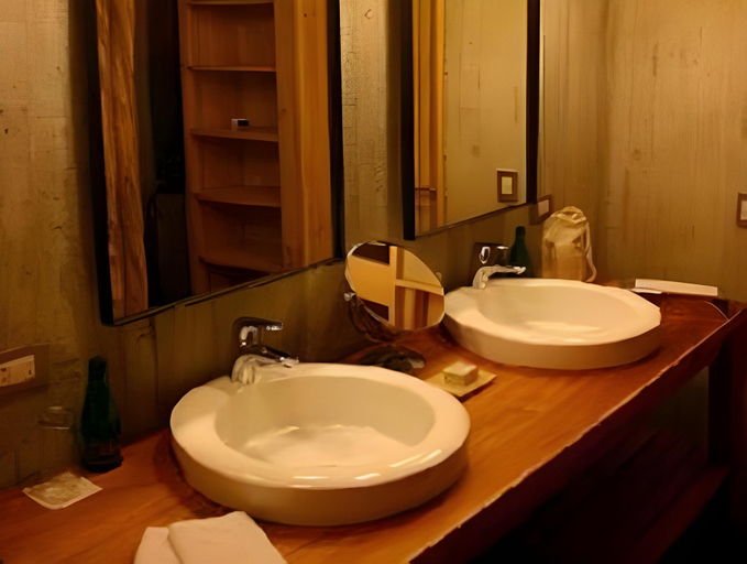 Bathroom 2, Explora en Rapa Nui - All Inclusive, ísla de Pascua