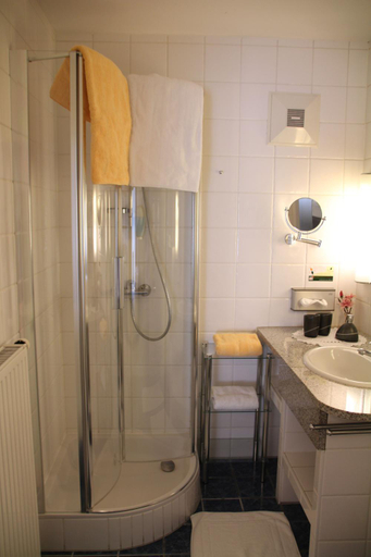 Bathroom 4, Hotel Lang, Leibnitz