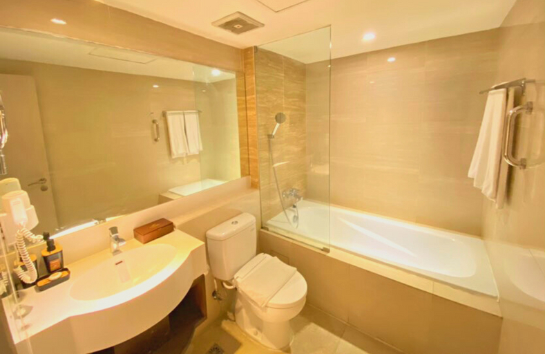 Bathroom 25