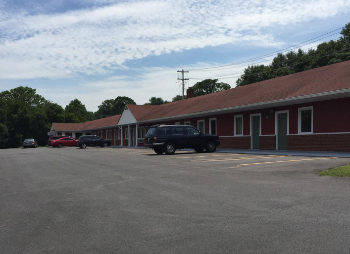 Others 4, Budget Inn Mount Airy, Carroll