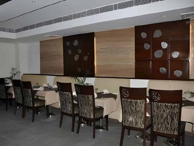 Food & Drinks 3, Hotel Hari Heritage, Dehradun
