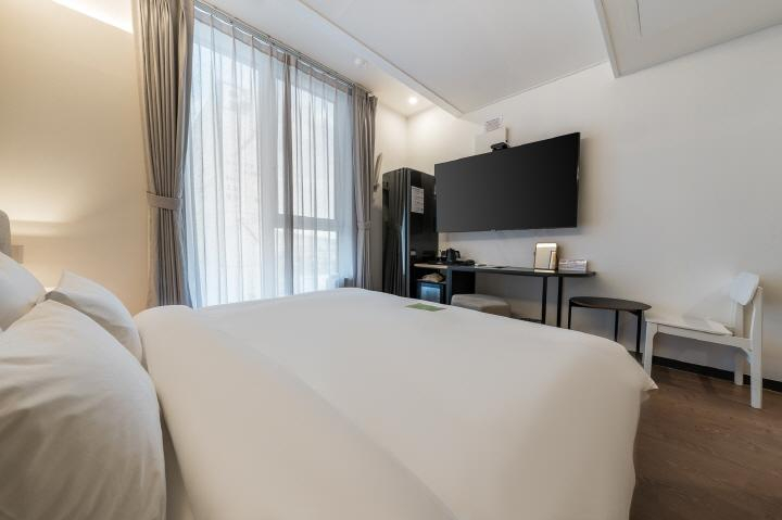 Bedroom 5