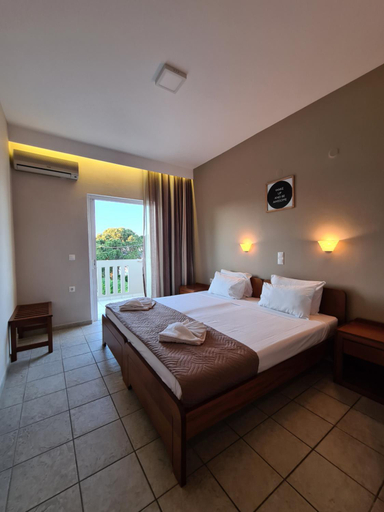Bedroom 5, Abella Hotel, Crete