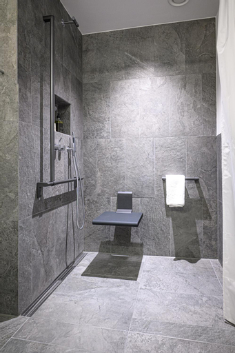 Bathroom 5