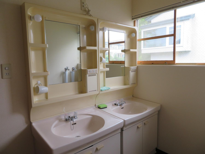 Bathroom 3, Guesthouse Sakamichi Sampo, Kushiro City